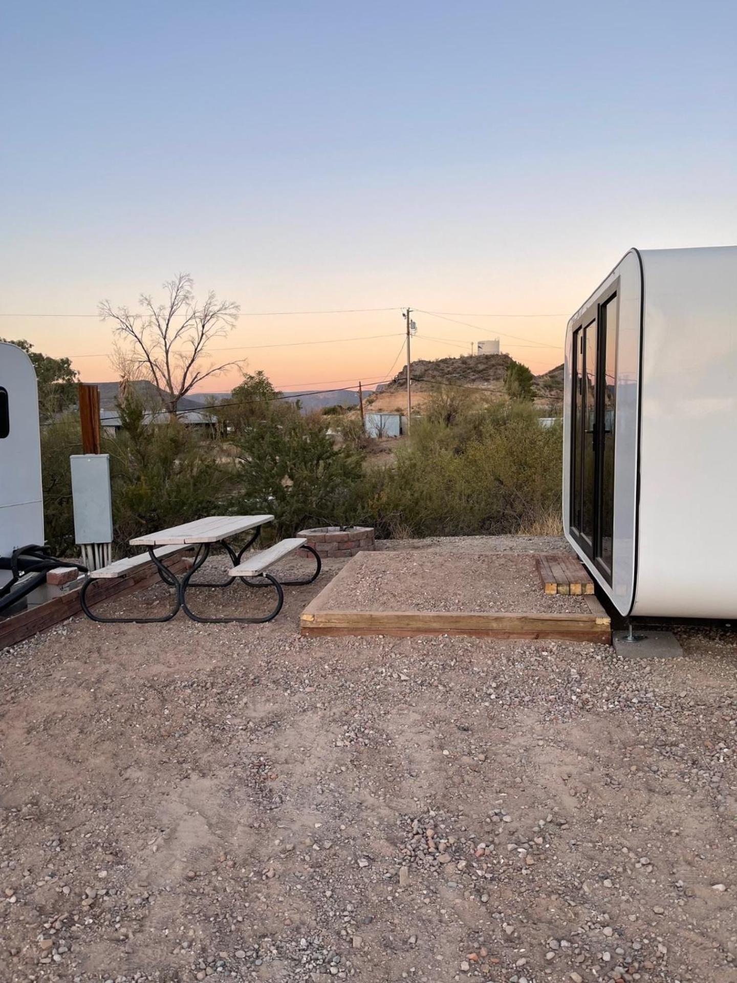 Black Canyon Campground Modern Sleeping Pods Tiny Homes Black Canyon City Eksteriør bilde